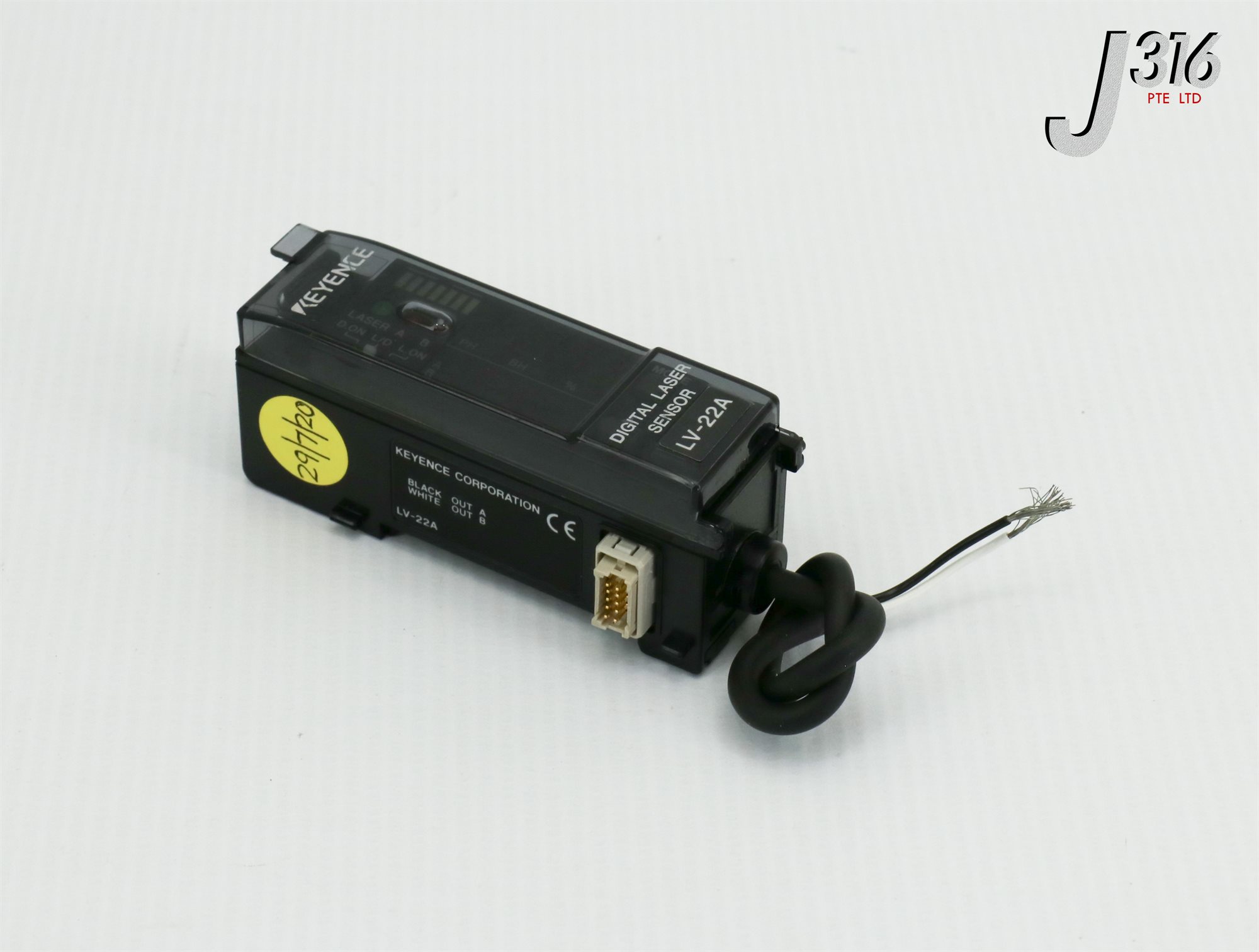 20600 KEYENCE DIGITAL LASER SENSOR LV-22A | eBay